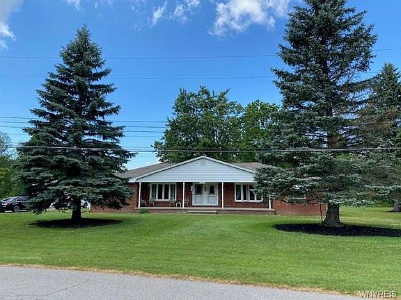 3rd image of 4 Edgar Cir