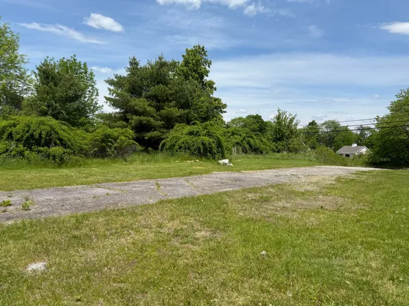 19 Duckpuddle Road, Nobleboro, ME 04555