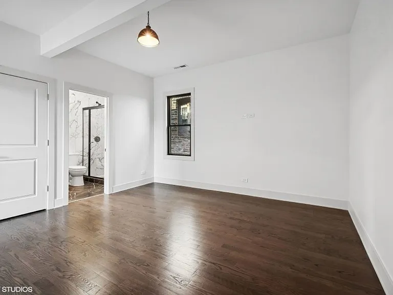 1114 W Grand Ave — Photo 10