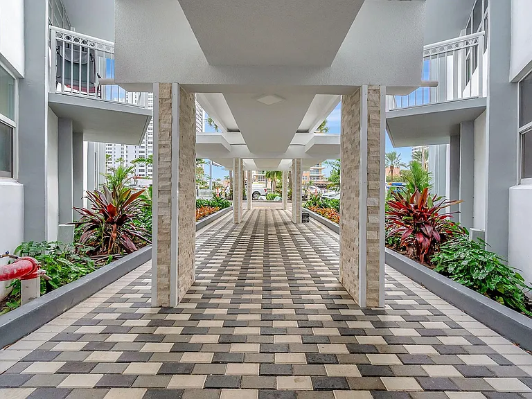 1913 S Ocean Dr #207 — Photo 10