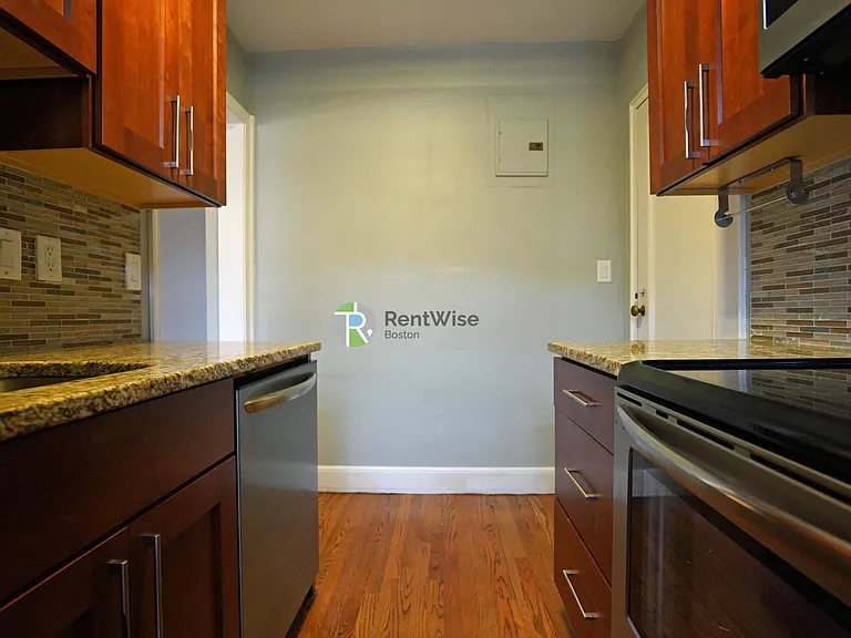 25 Englewood Ave #4 — Photo 10
