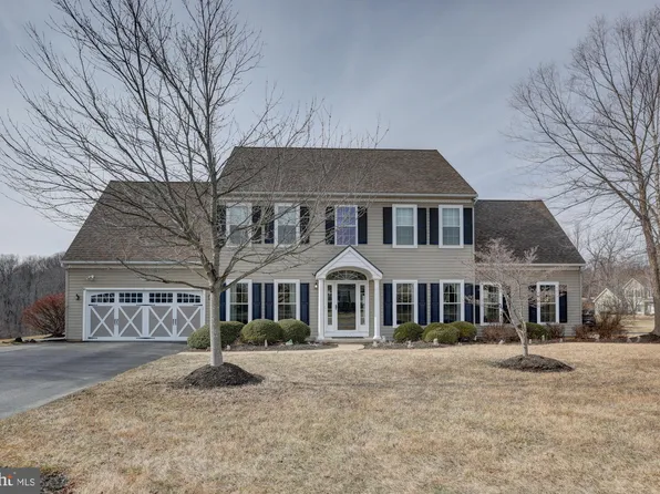 283 Mill House Dr, Lincoln University, PA 19352