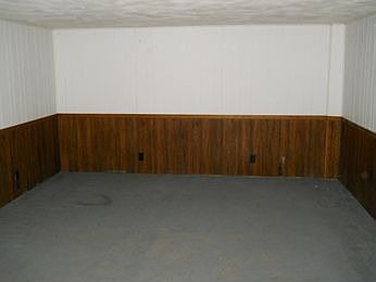 5th image of 1624 Canterbury Dr
