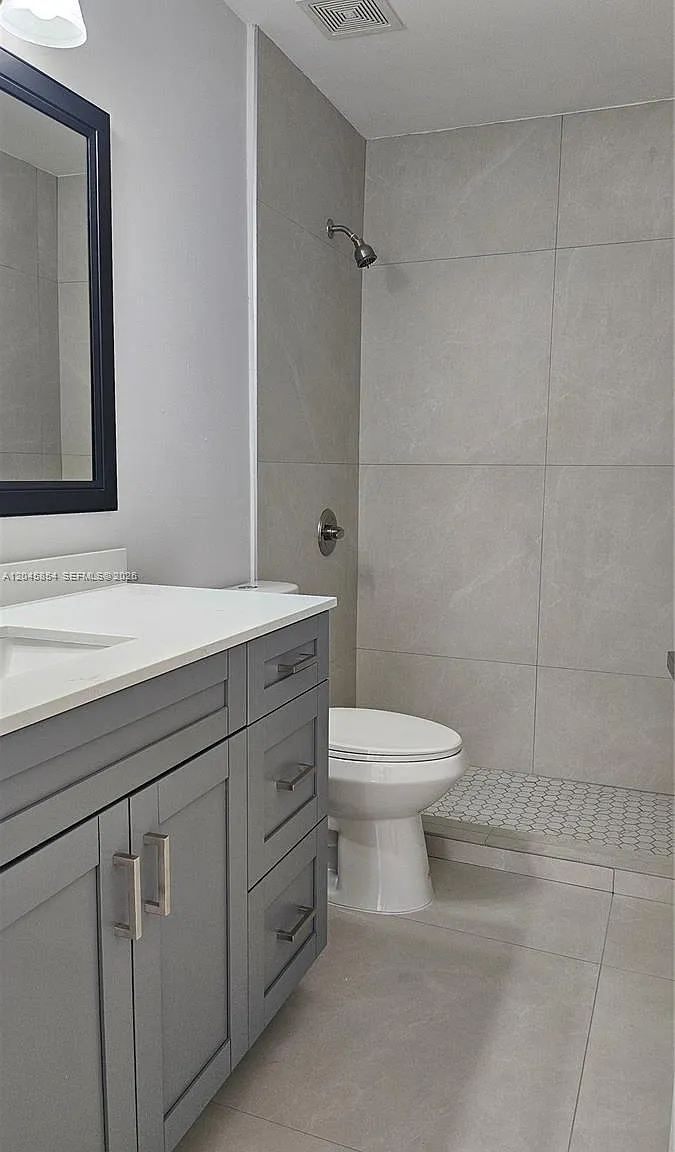 3 bed, 2.0 bath, $3,200 — Photo 4