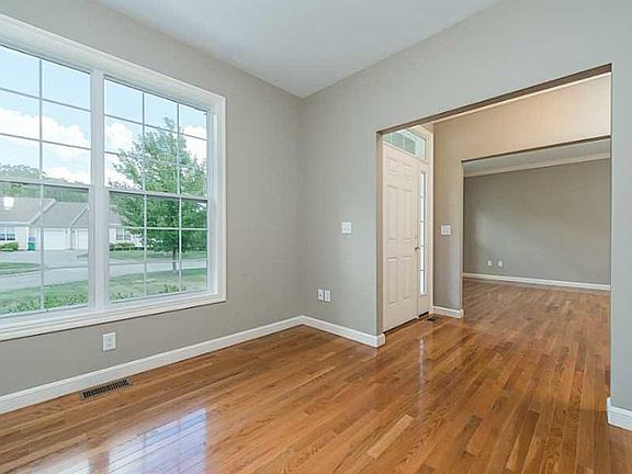 4th image of 170 Providence Pike Unit 72