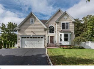 341 Walton Ave, Mount Laurel, NJ 08054