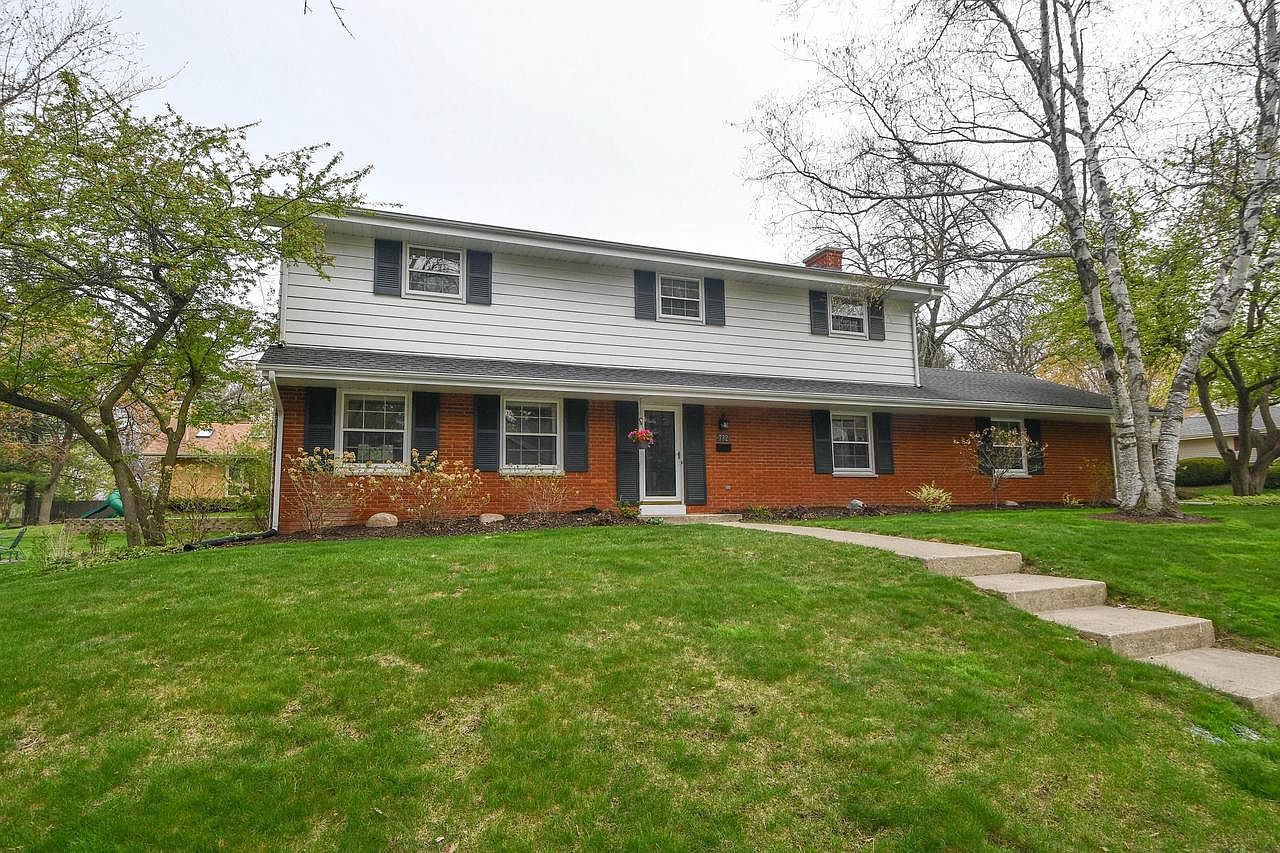 732 East Roberta Ave, Waukesha, WI 53186 Zillow
