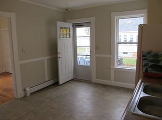 18 Dewey St, Rochester, NH 03867