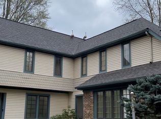 2088 Tucker Dr, Troy, MI 48085