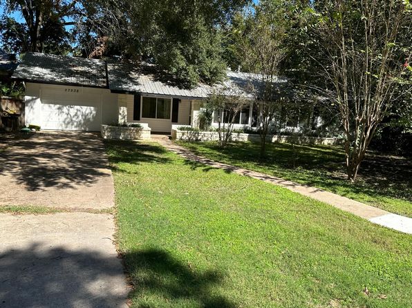 27238 Austin St