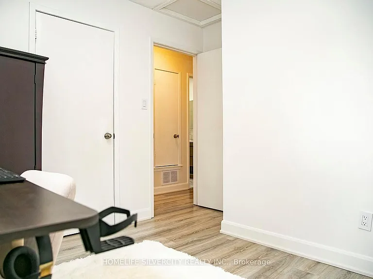 21 Mitchell Ave — Photo 33