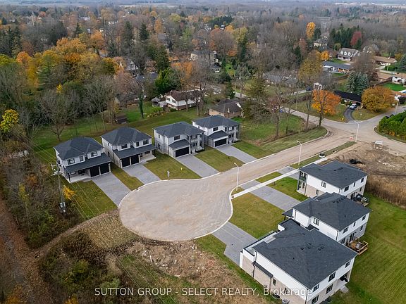 4th image of 200 Eagle St