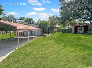 5958 Hidden Dl, San Antonio, TX 78250