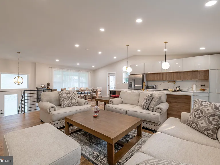 8321 Raymond Ln — Photo 3