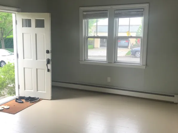 36 Church St #1, Bristol, RI 02809