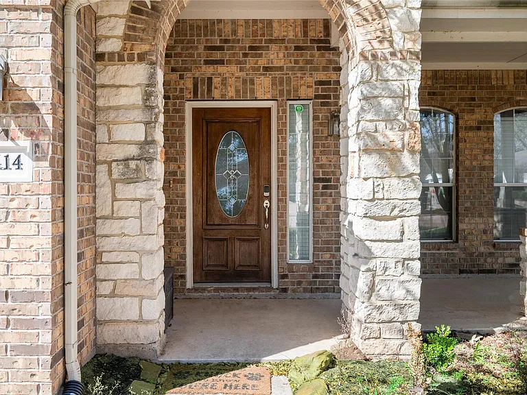 7414 Sabinal Creek Dr — Photo 5