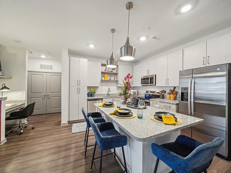Brio Parc Apartments & Townhomes — Photo 22