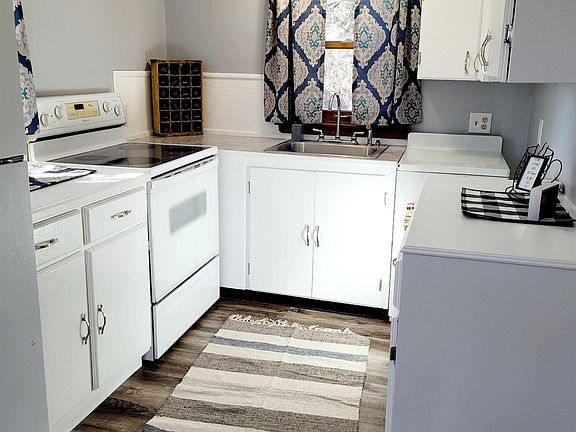 4th image of 3400 W 14th St