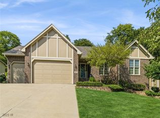 3421 Scenic Valley Dr, West Des Moines, IA 50265