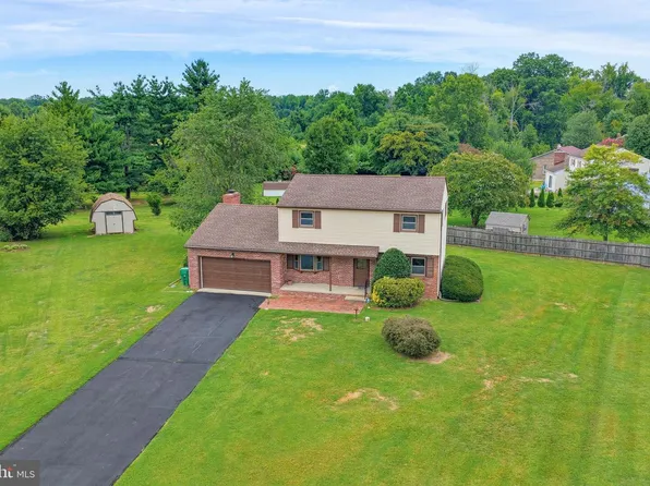 5 Yorkshire Ct, Dover, DE 19901