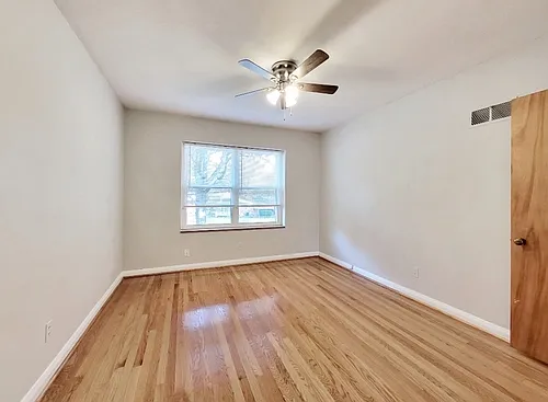6425 Loughborough Ave — Photo 14