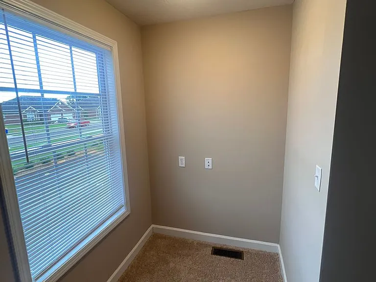 736 Village Creek Dr — Photo 20