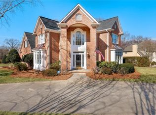 1421 Ridgemere Ln, Winston Salem, NC 27106