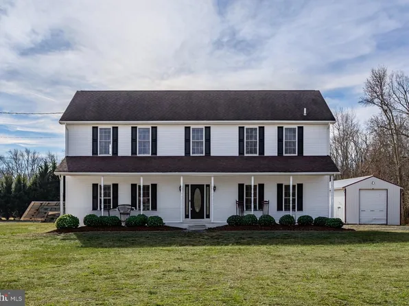 29 Three Bridge Rd, Monroeville, NJ 08343