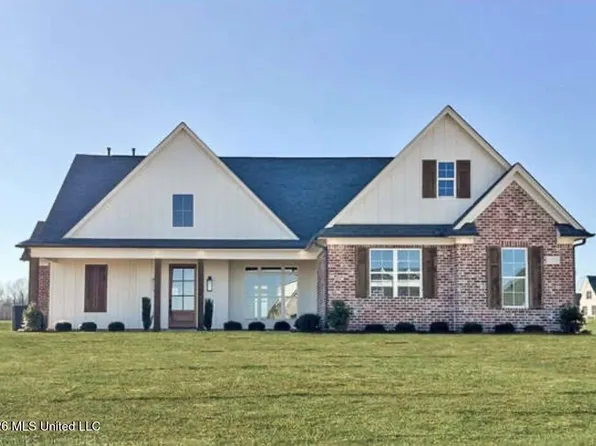1755 Bakersfield Way, Nesbit, MS 38651