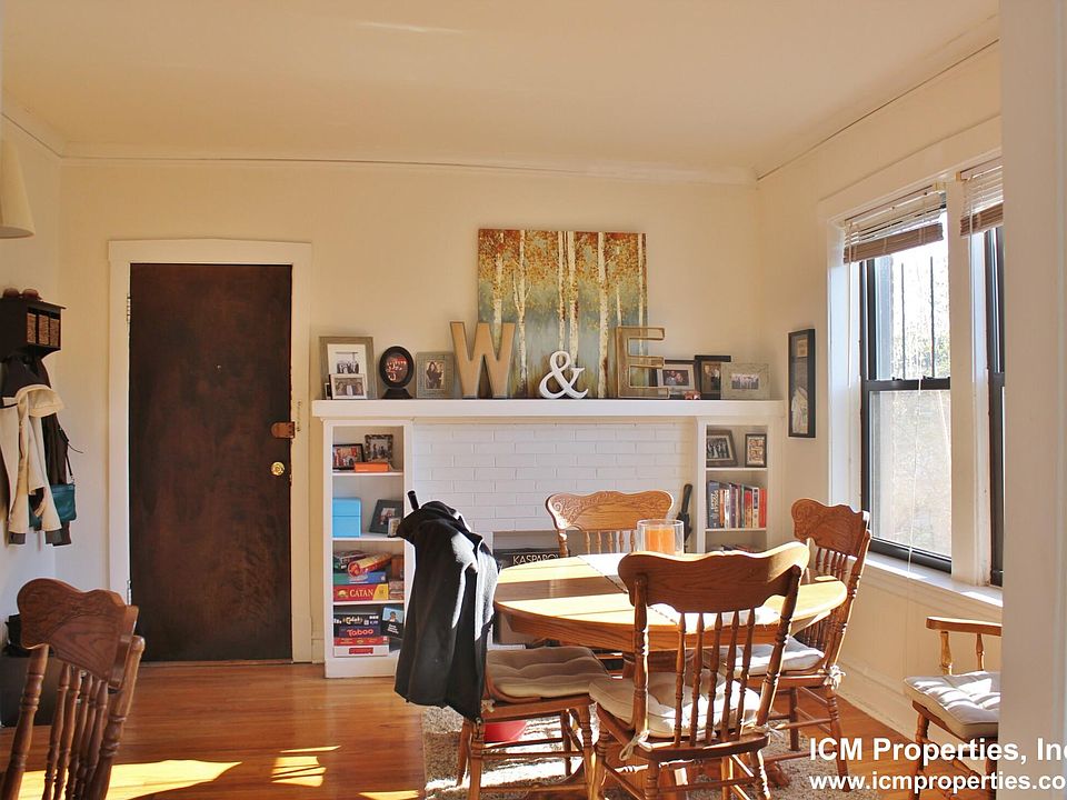 1st image of 2604 W Gunnison St #1A