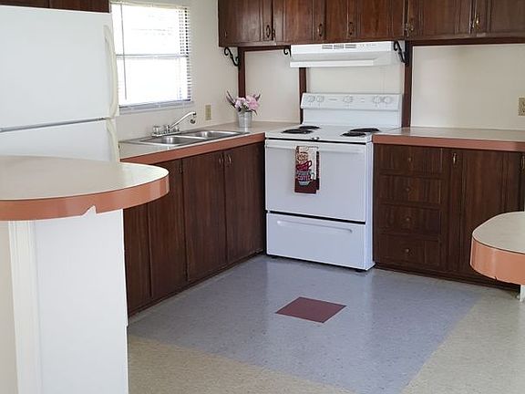 5th image of 8592 Shepherdstown Pike #5