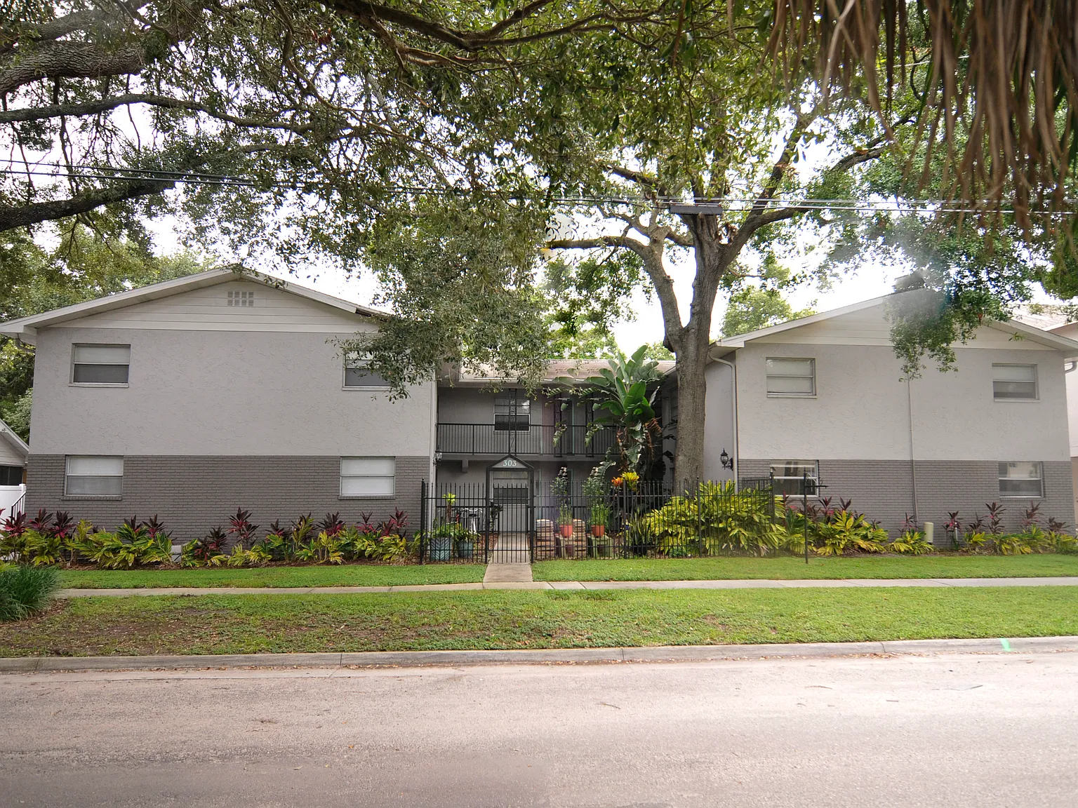 1 bed, 582 sqft, $1,300 — Photo 1