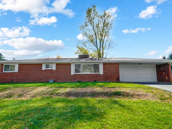 31 Hedgely Rd, Springfield, OH 45506