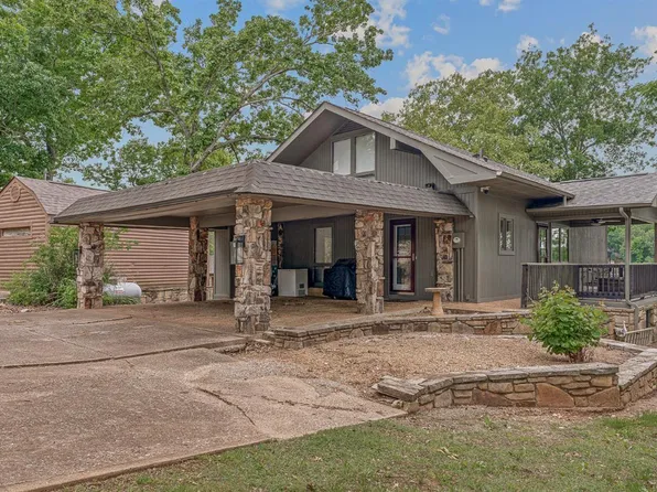 176 E Lakeshore Dr, Cherokee Village, AR 72529
