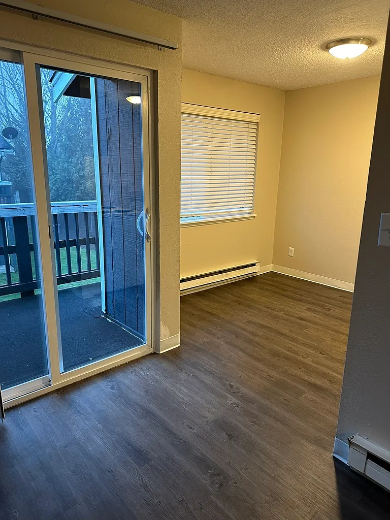 8624 Pacific Ave — Photo 4