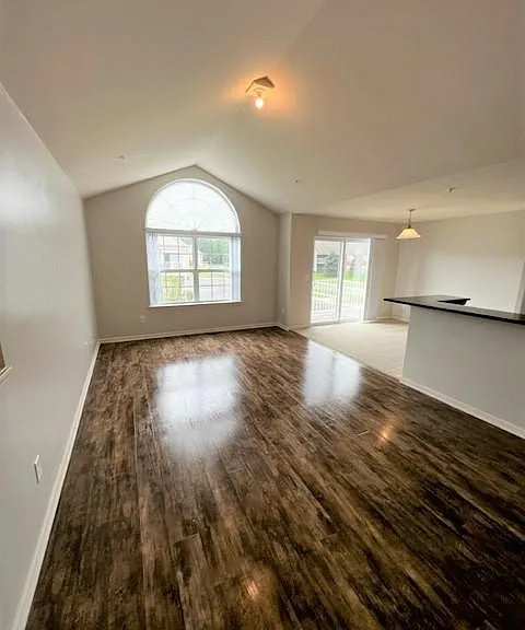 51820 E Pointe Ln — Photo 3