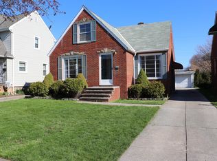 3810 Dawnshire Dr, Parma, OH 44134