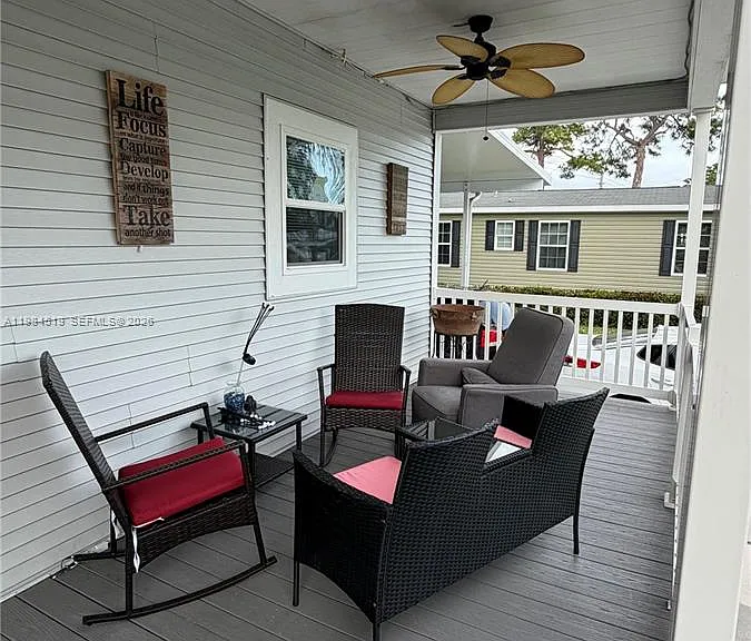 4219 Royal Manor Blvd #HOUSE — Photo 4