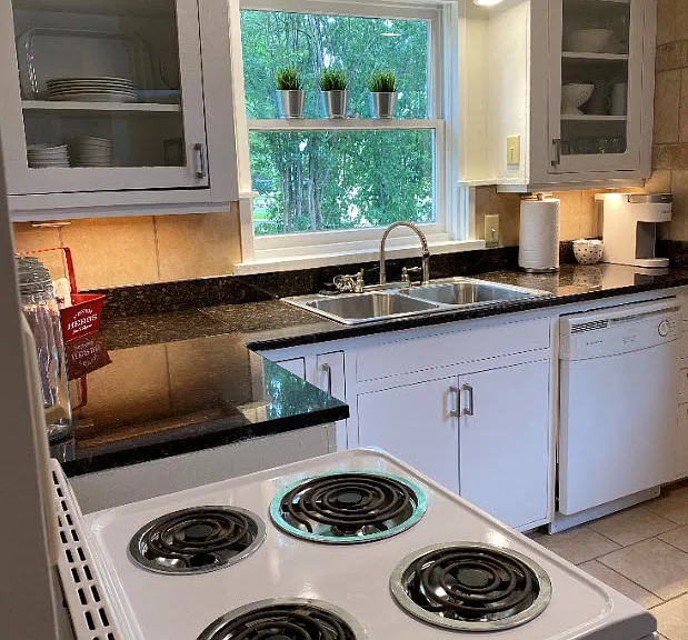 Full Kitchen