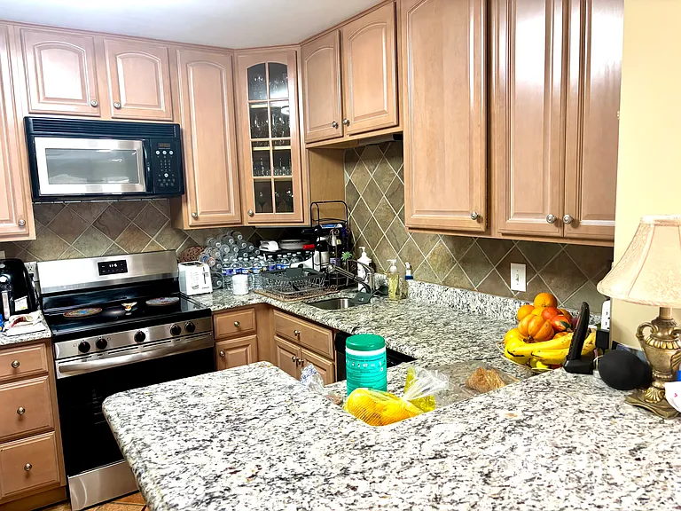 900 Taylor St #207 — Photo 4