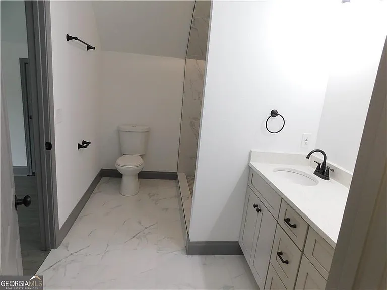 221 Stafford St NW — Photo 18