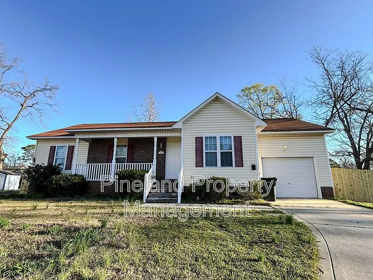 341 Kingdom Estate Dr — Photo 1