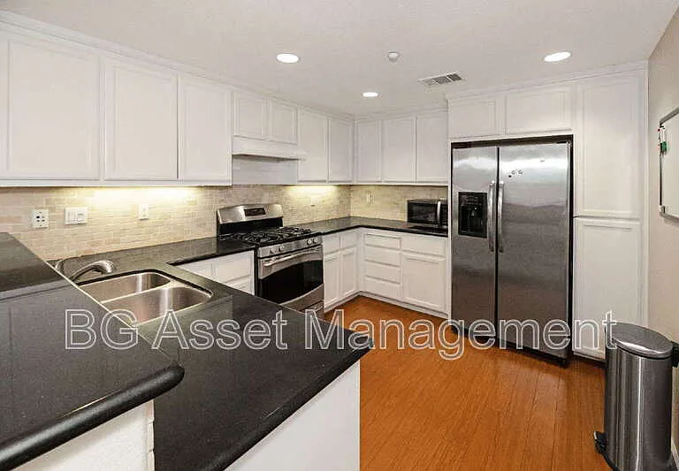 1653 Northshore Dr — Photo 3
