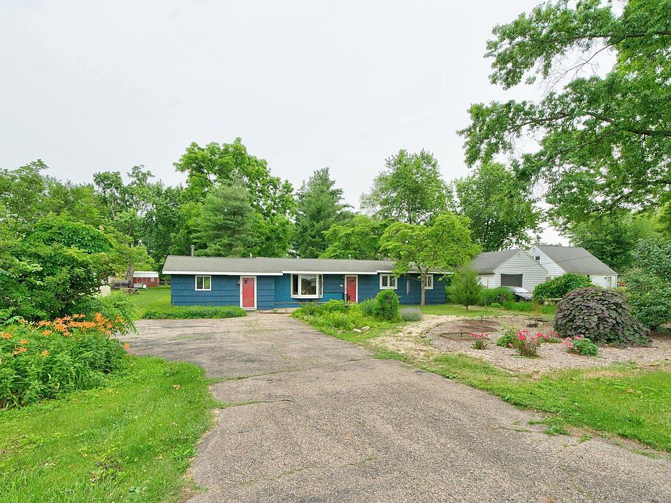 1st image of 1962 E La Salle Ave