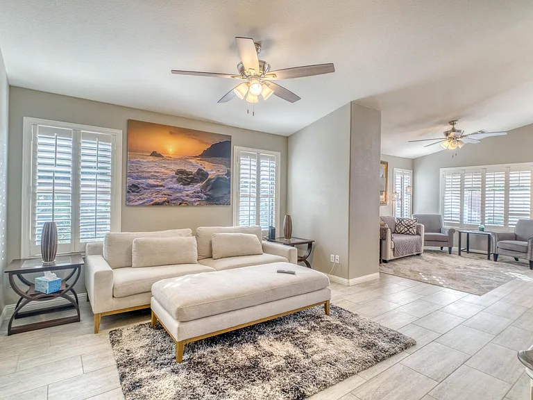 3145 E Desert Ln — Photo 1