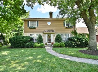 1315 Telegraph Rd, Lake Forest, IL 60045