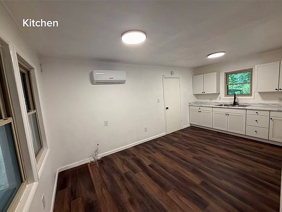 3rd image of 281 Blackwell Rd
