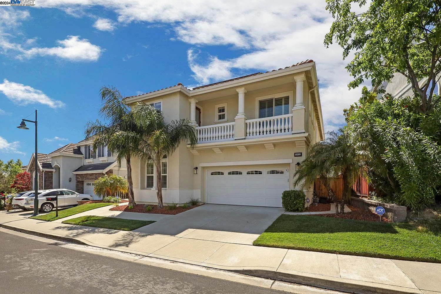 4832 Piper Glen Ter photo 1