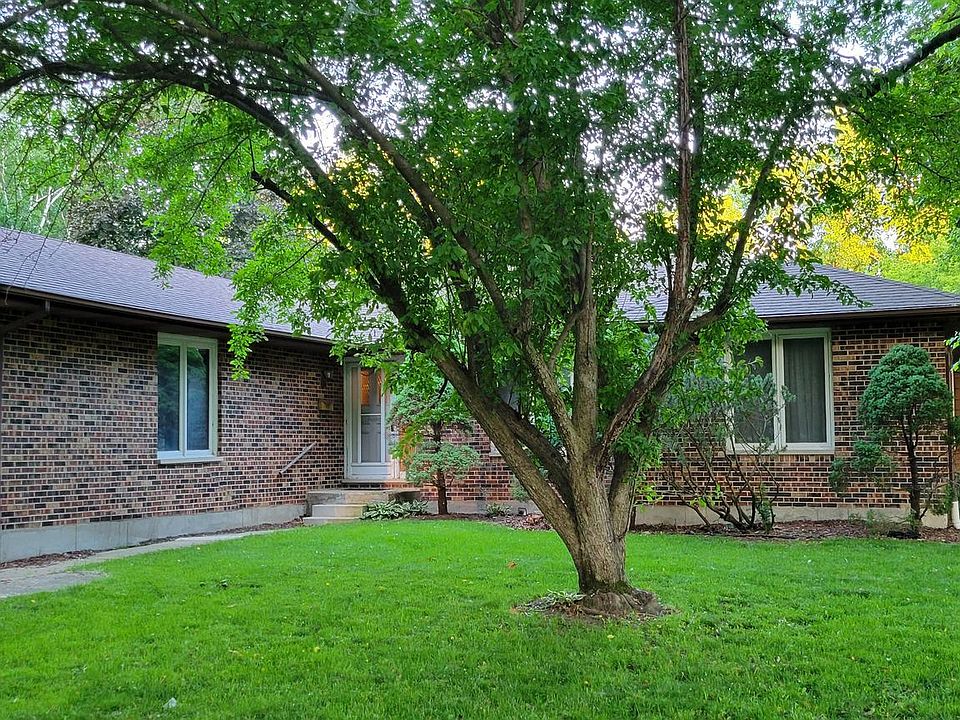 1st image of 409 Joanne Ln