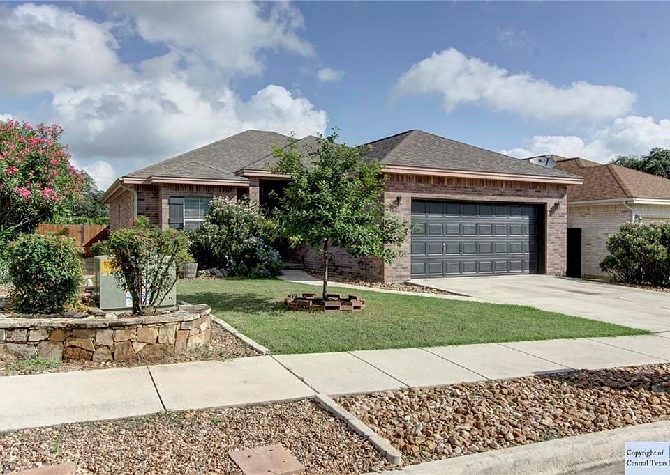 1st image of 319 Bonner Blvd